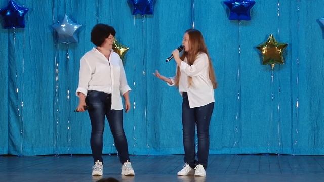 Хижняк Анастасия и Хижняк Наталья, Вместе с мамой, 2021 год, Сочи смотреть онлайн