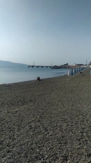 Жарко, но ветерок освежает