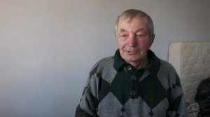 Помогли 79-летнему пенсионеру из авариного дома не остаться на улице