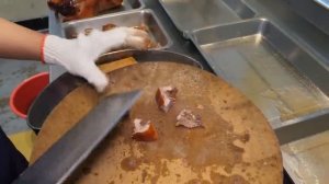 Утка с хрустящей корочкой! Утка по-пекински — тайваньская уличная еда