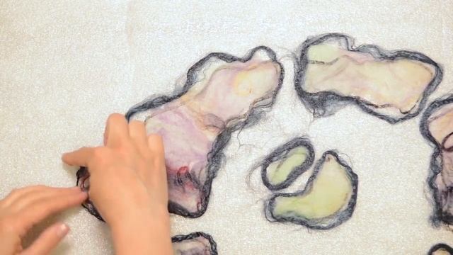 Шапочка и Декор из вискозы - Коршун смотреть онлайн