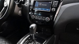 NISSAN X-TRAIL БЕЛЫЙ № У913ТХ174 VIN Z8NTAAT32ES04