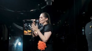 ЦАРИЦА - куда же без нее. Вокал: Рома и Варя. Саксофон Миша. Играем и поем с юмором и круто