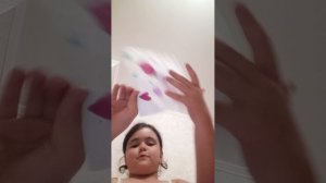 распаковка бумажных сюрпризов