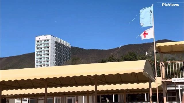 ГЕЛЕНДЖИК пляж Приветливый берег сегодня 18 сентября 2025. Море и погода в Геленджике сейчас.