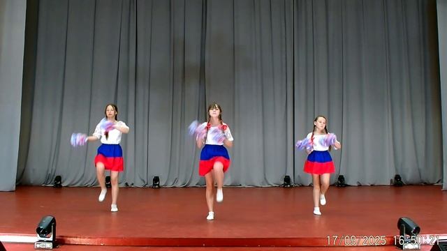 Хореографический коллектив Каблучок, номер - Вперед Россия смотреть онлайн