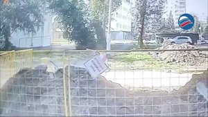 Трагическая смерть пенсионера из-за падения в яму в Уфе попала на видео
