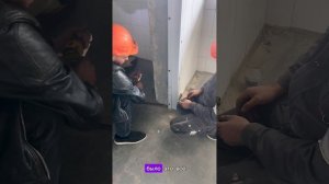 Монтаж маятниковой двери от А до Я