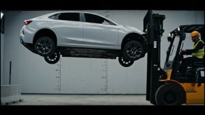 Погрузчик против автомобиля | Экспериментальная проверка прочности