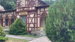 Город Ессентуки Театральная площадь Источник 17  Механотерапия. август 2025 год