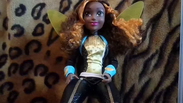 Обзор на большую куклу БамблБи 45 см. DS Super Hero Girls*Супергероини в движении