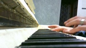 Пианино: импровизация на тему "Ой, да не вечер"