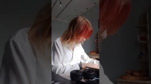 крашусь в школу и болтаем