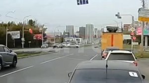 19.09.2025 Бесконтактное ДТП с мотоциклистом на ул. Карла Маркса (Ижевск)