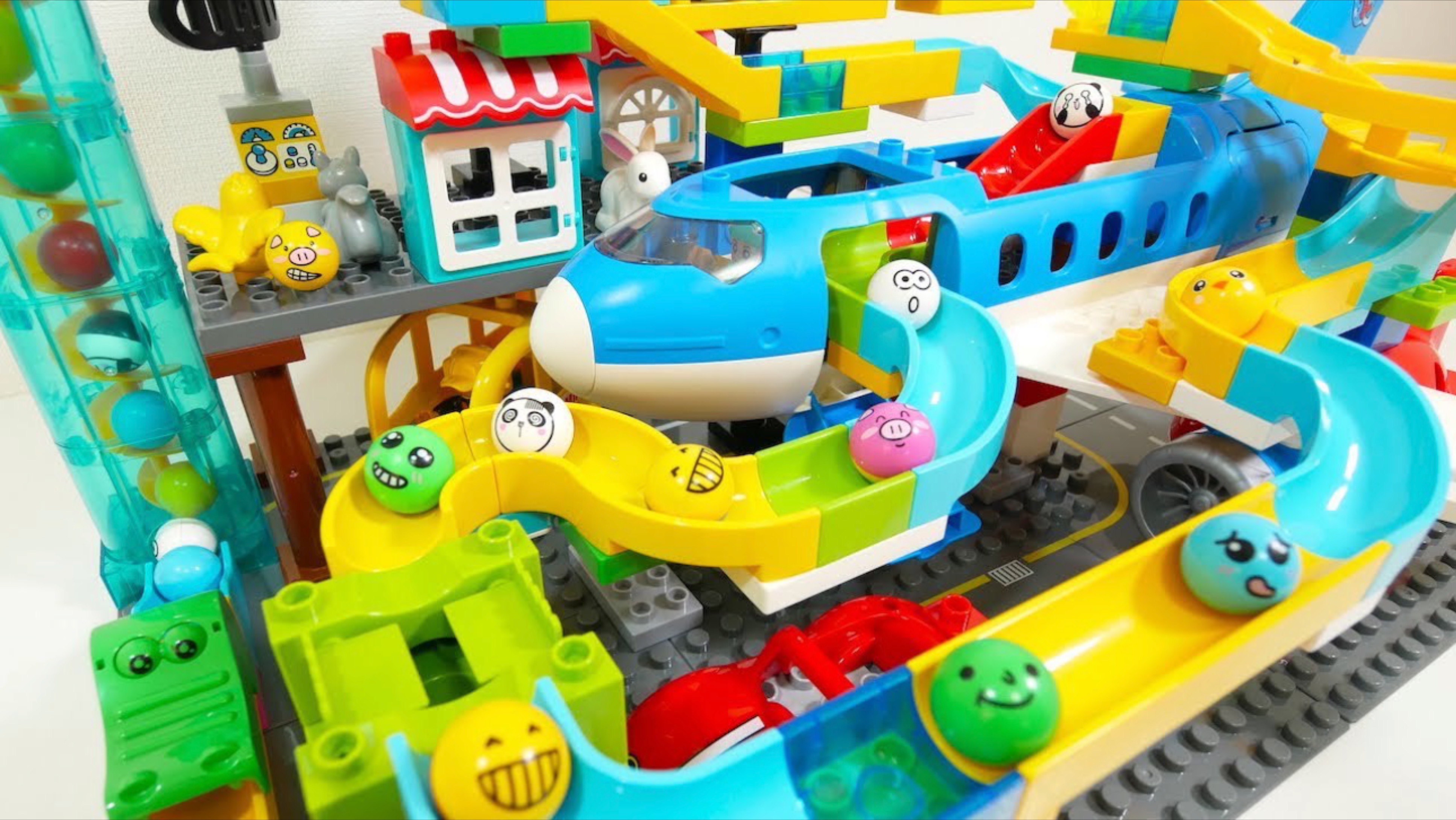 Конструктор Лего самолет собираем вместе