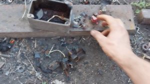 Что внутри большого выключателя