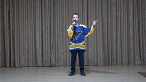 Марков Арсений А. Пахмутова "Трус не играет в хоккей"