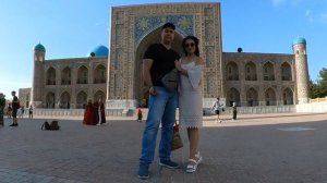 делаем сэлфи на площади Регистан Самарканд