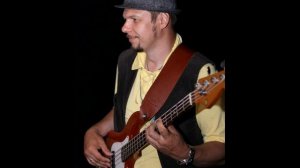 Big Legged Woman (minus)