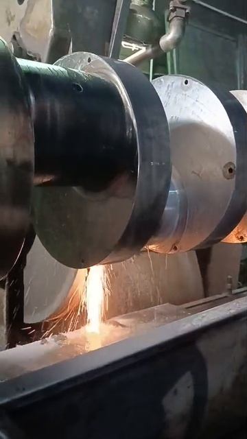 Шлифовка коленвала дизеля 6ЧН2121