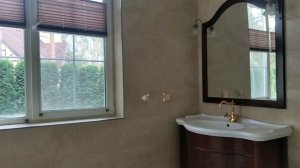 Новый дом в классическом стиле, готовый к проживанию.