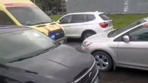 Автоледи из Петербурга может лишиться прав за то, что не пропустила скорую