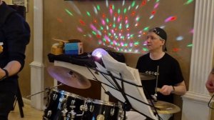 Прыгнуть cо cкалы Кавер на КИШ