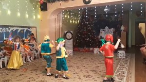 2022 танец ГНОМИКОВ гр РЯБИНКА средние