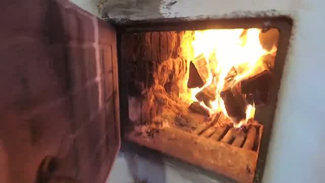 Ремонт топочной дверцы и замазка трешин кирпичной печи - ( Открыт новый способ). (1) смотреть онлайн