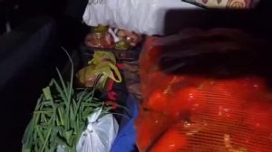 В Ресторанчик 2️⃣ снова гости, привезли витамины для защитников🙏
Спасибо большое за поддержку🔥