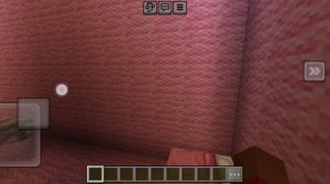 огромная ферма свиней но работники не хотят работать в Майнкрафте