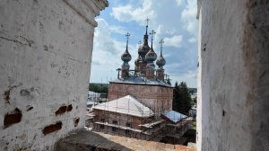 Церковь Иоанна Богослова и Иконы Божией Матери Знамение в Михаило-Архангельском Юрьевском монастыре.