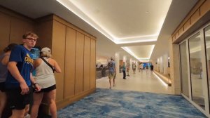 Прогулка по Вайкики 🌞 пляж, улицы и дух Гавайев 2025 🌊