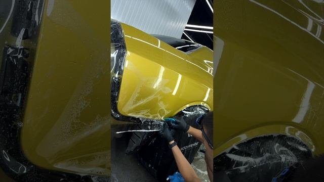 Оклейка Dodge Challenger 50th Anniversary Edition полиуретаном и оригинальные наклейки