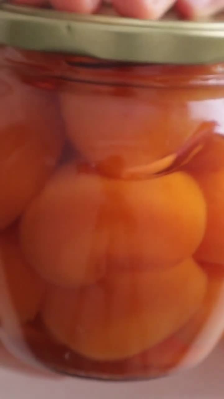 Абрикосы в сиропе #заготовки #абрикосы #абрикосывсиропе #абрикосыназиму смотреть онлайн