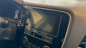 Видеопрезентация автомобиля Mitsubishi Outlander, 2019