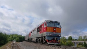 ТЭП70-0445 с пассажирским поездом №097Я СПб-Сыктывкар следует по перегону Човью-Сыктывкар