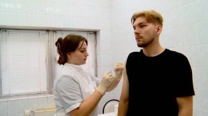 Время позаботиться. Медики приступили к вакцинации коллектива металлургов