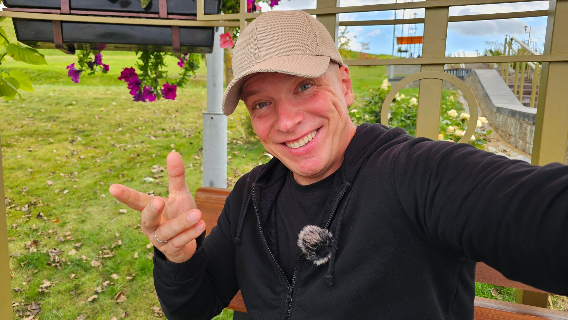 Поляки смеются с Зеленского! Граница с Беларусью открывается? В Литве обрезали провода из России. смотреть онлайн