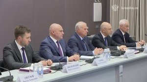 Президент проводит заседание Военно-промышленной комиссии