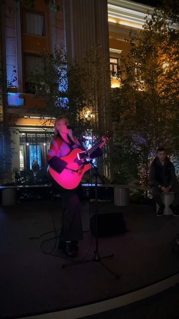 "Куда-то, гордого нрава...." Алина Герц - композитор и исполнитель.  "Берега" песня.