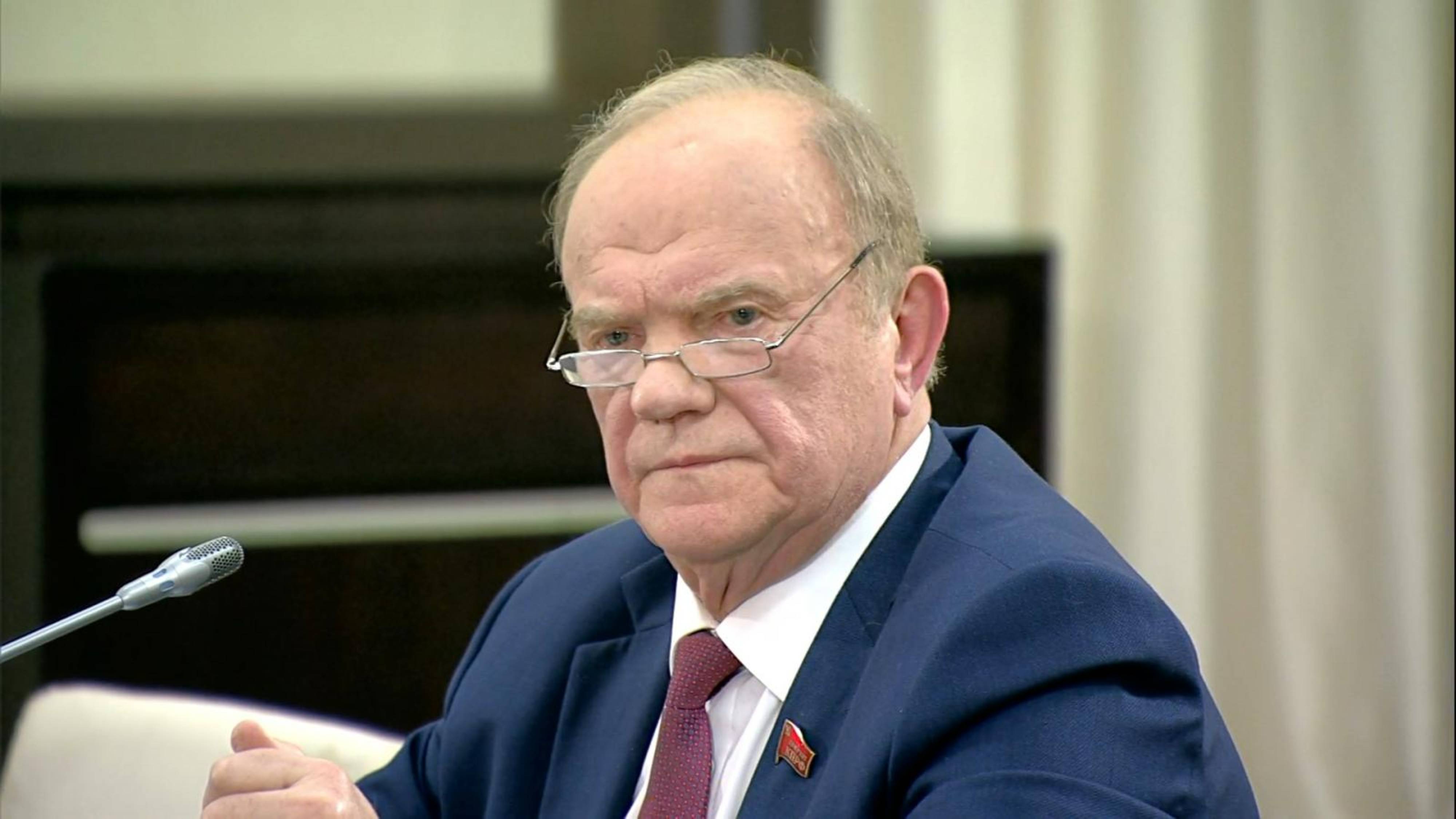 Г.А. Зюганов на встрече с В.В. Путиным обострил вопросы роста цен, проблемы авиации и сельхозмашинос