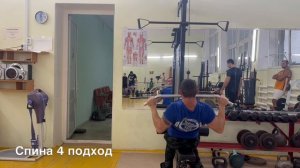 Инволид пробует новое для себя упражнение