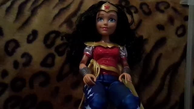 Обзор на Вандер Вумер Чудо женщину 45 см.*Wonder Woman DS Super Hero Girls