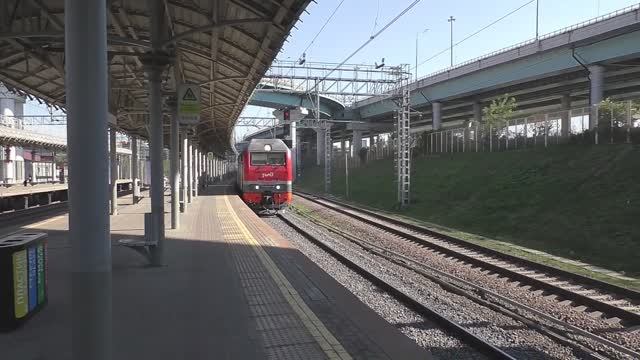 Электровоз ЭП2К-036 (ТЧЭ-8) со скорым поездом № 119А Санкт-Петербург - Белгород.