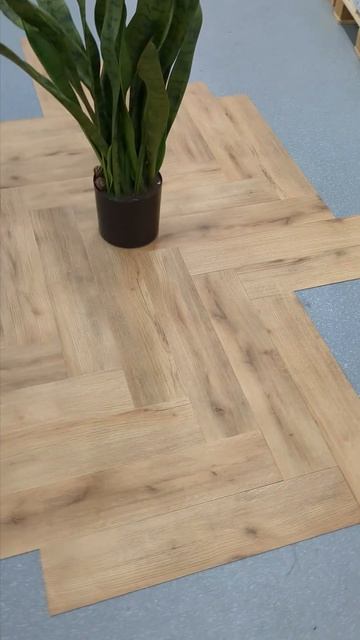 Клеевой кварцвинил New Age Cadence - формат елка. Новинка 2025 смотреть онлайн