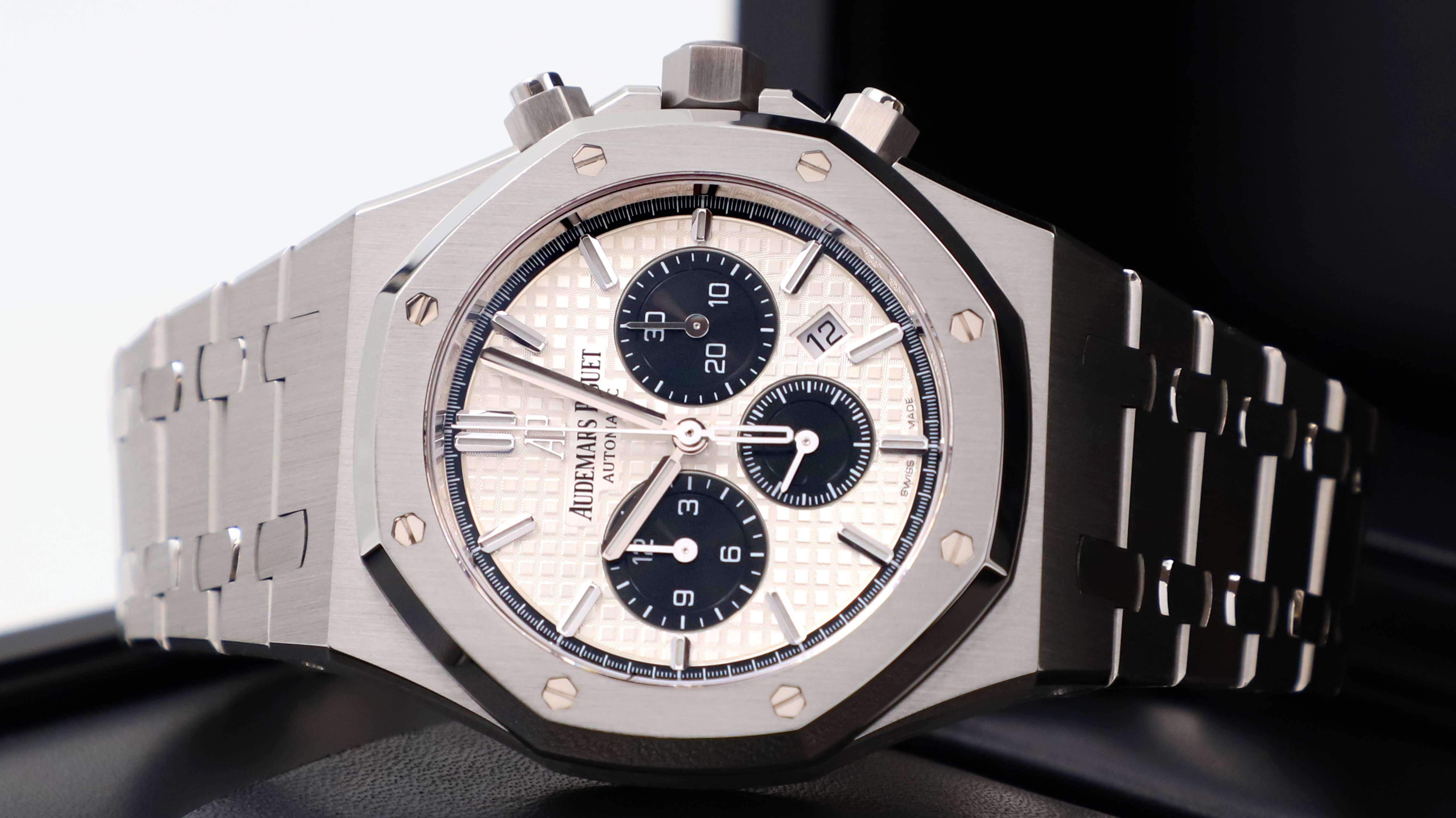 Audemars Piguet Royal Oak Selfwinding Chronograph Panda 41 mm 26331ST.OO.1220ST.03 смотреть онлайн