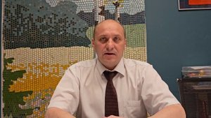 "Addressing the audience: an official speech." The Socialimpact project