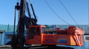 Сваебой полноповоротный ЕК-270