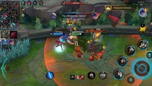 Попи боевая девочка с большим молотом.